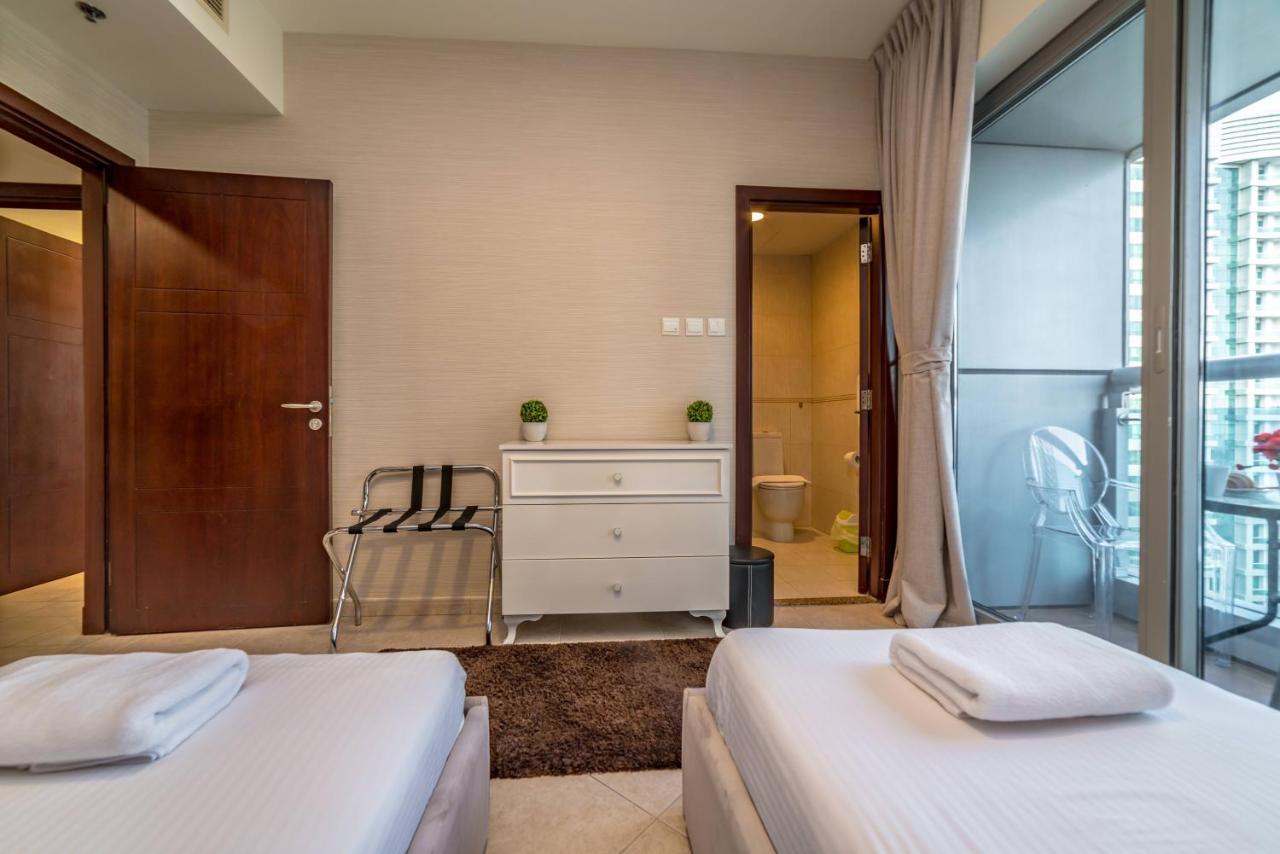 Yanjoon Holiday Homes - Princess Tower Apartments Dubai Eksteriør bilde